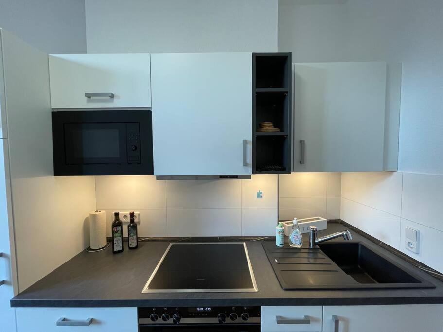 Lucky Stays Ls01 - Vollausstattung - Zentrum - Aufzug - Grosse Kueche - 2 Zimmer - Smart-Tv มัคเดอบวร์ก ภายนอก รูปภาพ
